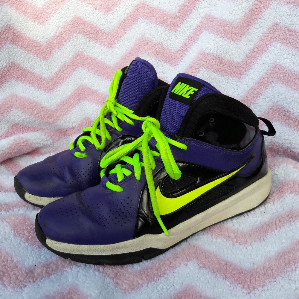 Nike shoes
